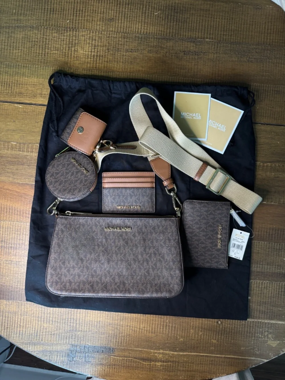NWT Michael Kors Jet Set